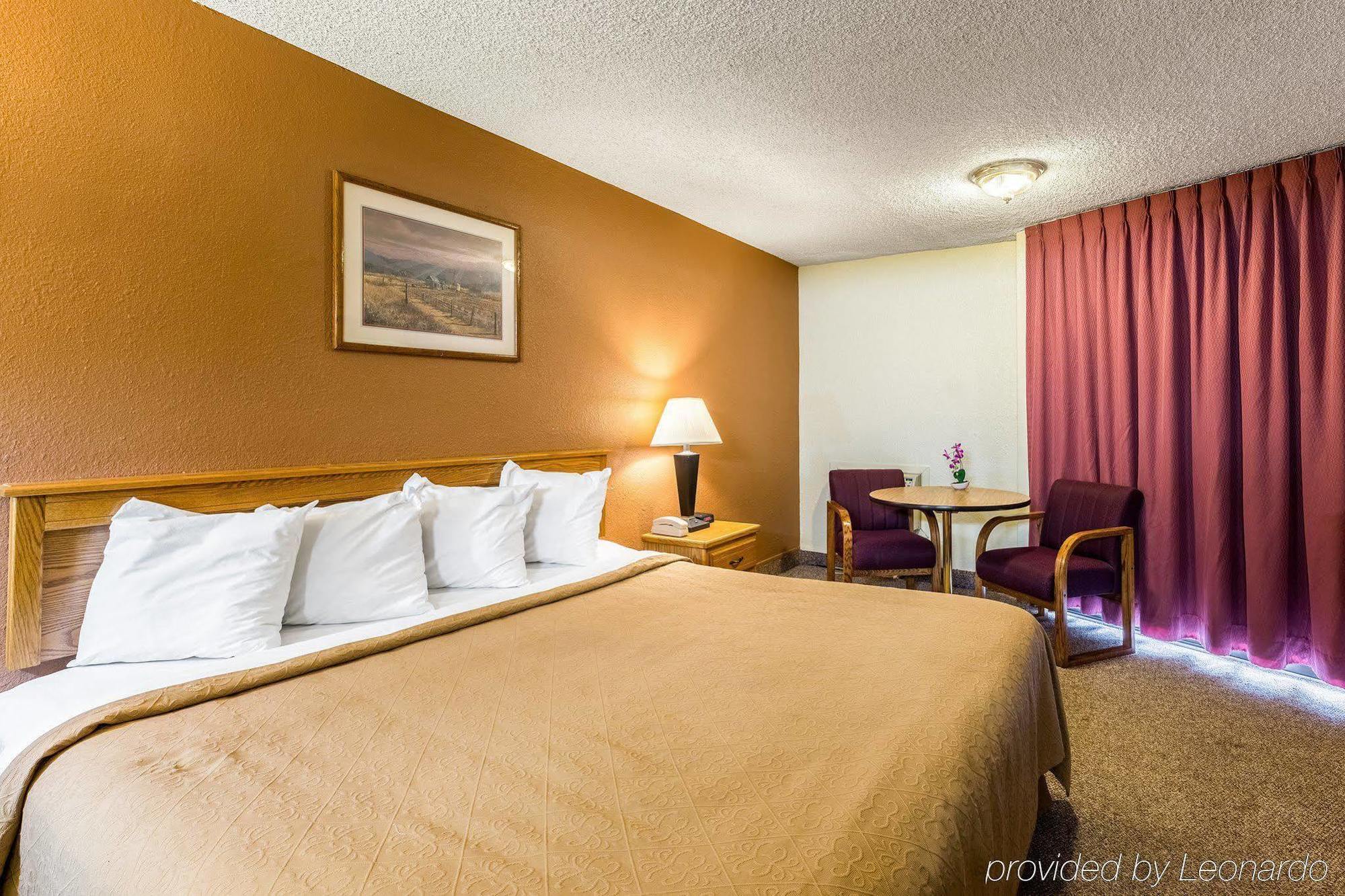 Quality Inn Omaha Bagian luar foto