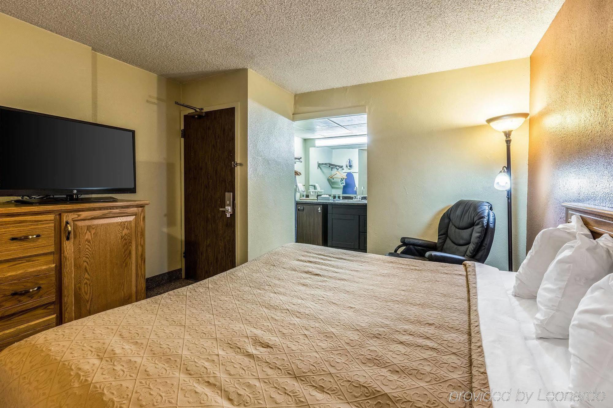 Quality Inn Omaha Bagian luar foto